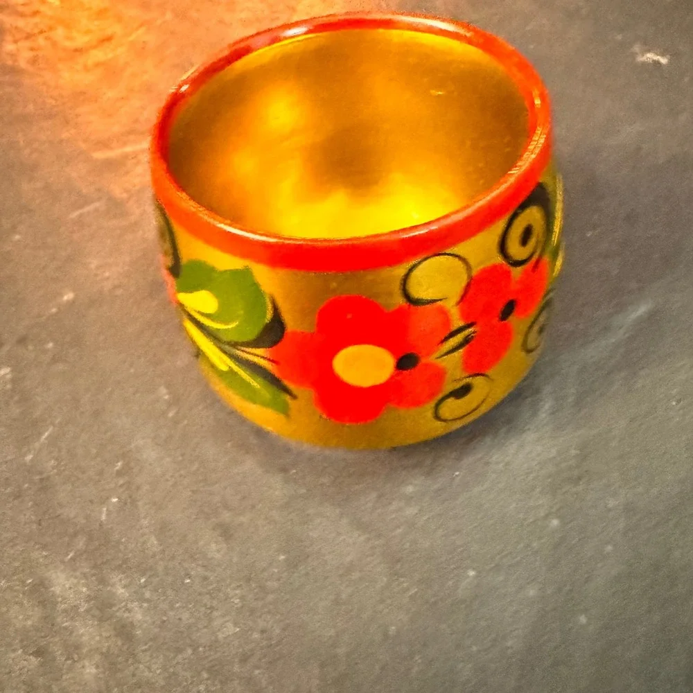 Hand Painted Russian Folk Art Trinket Holder Cup Dish Gold Red Floral Designs‎